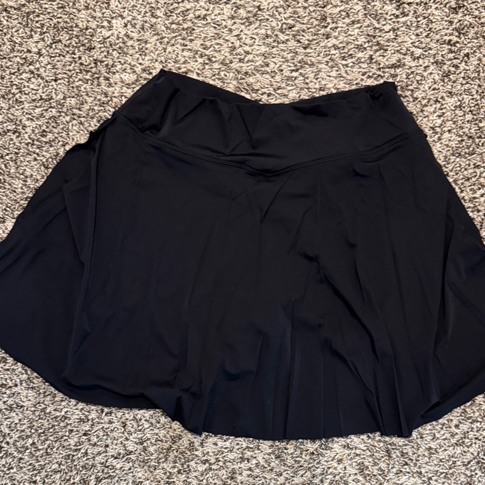 NWOT Athletic Black Cross Over Black Women's Skirt - Picture 3 of 3